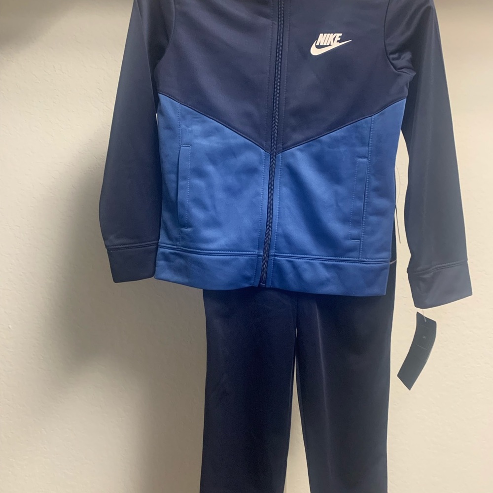 Nike tricot tracksuit in navy